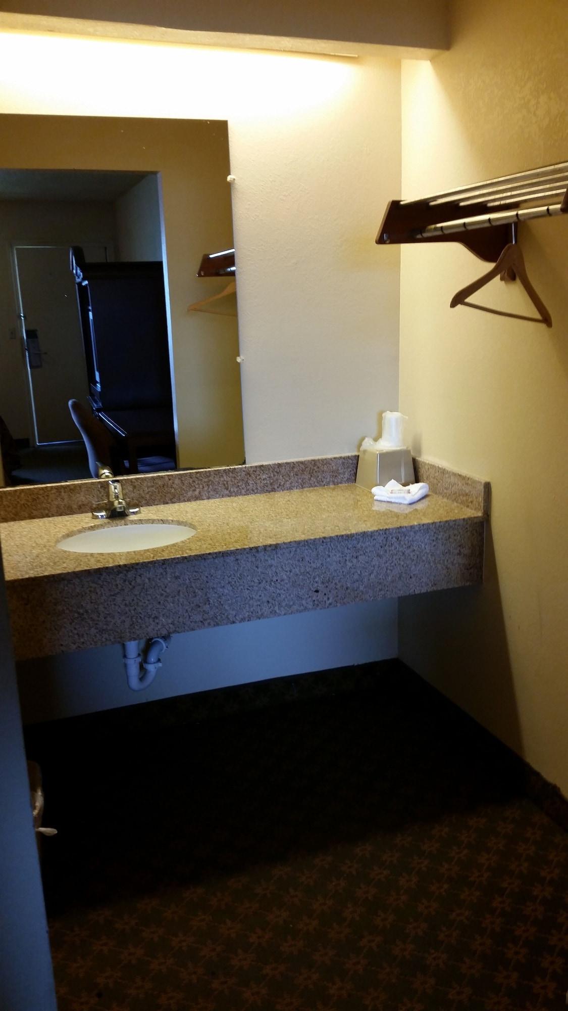 Travel Inn Motel Hartford Luaran gambar